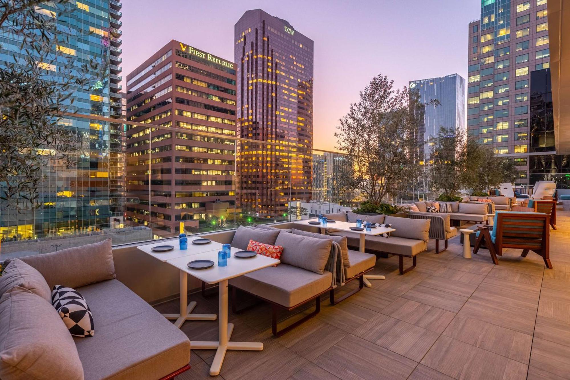 The Wayfarer Downtown La, Tapestry Collection By Hilton 4* Los Angeles
